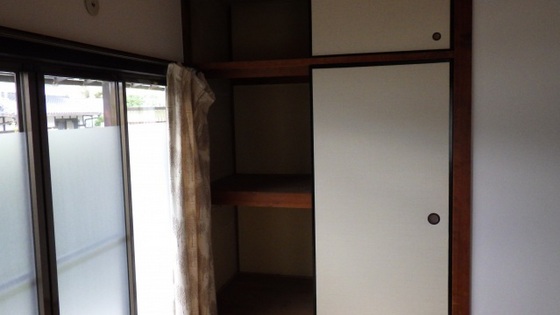 収納　※他部屋の写真です。