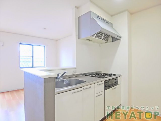 キッチン　システムキッチン完備（同仕様写真）