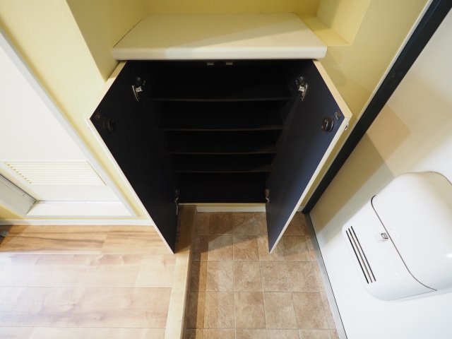 玄関　シューズボックス付の玄関