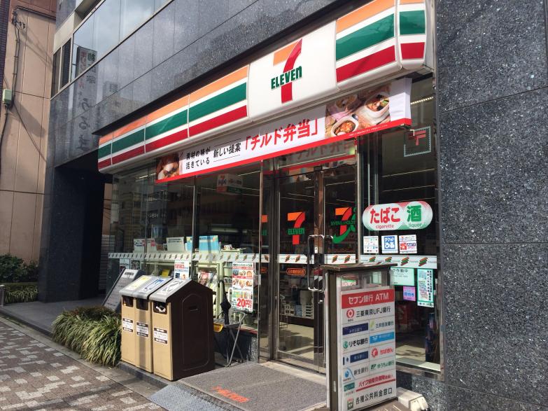 コンビニ　セブンイレブン日本橋蛎殻町店（コンビニ）まで136m