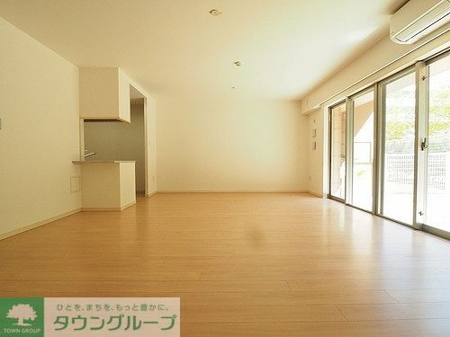 居室・リビング　約15.1帖のリビングダイニング