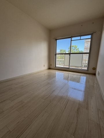 居室・リビング　★リビング★同タイプ別部屋の写真を掲載しております。