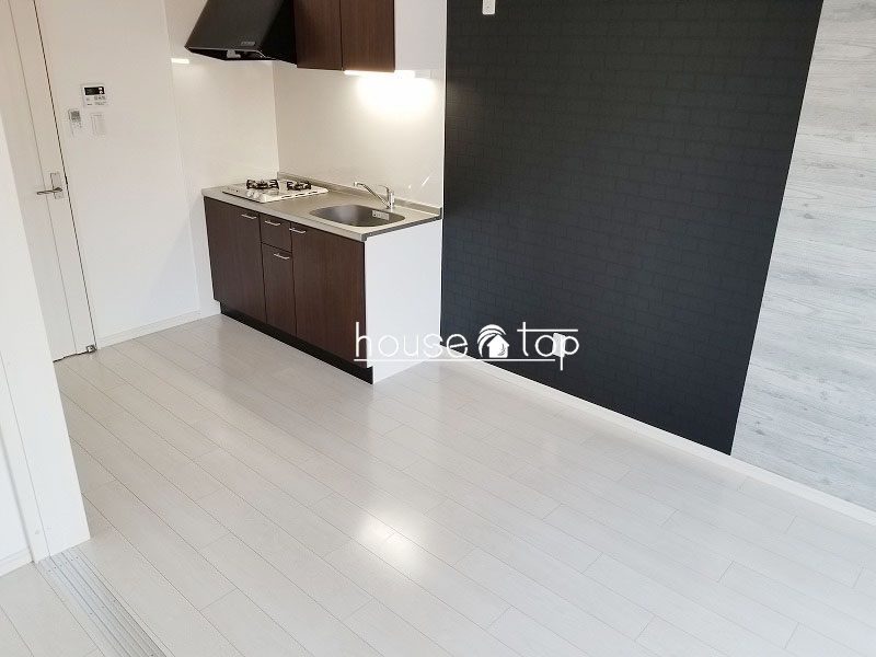 その他部屋・スペース　壁紙はオシャレなアクセントクロスが施されていますよ♪