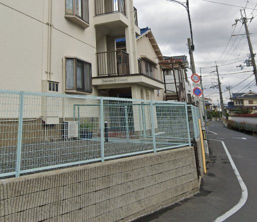 エントランス　外観