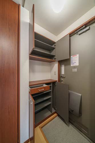 収納　シューズボックス