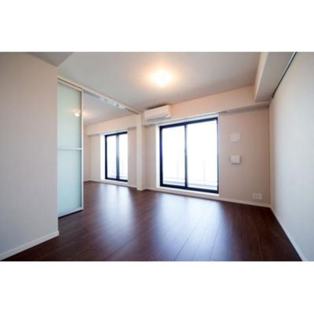 居室・リビング　写真は同タイプ住戸です。