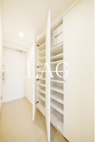 玄関　玄関です。