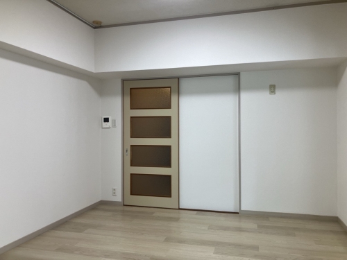 駅東レジデンスの居間写真