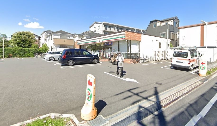 コンビニ　セブンイレブン葛飾西亀有3丁目店（コンビニ）まで270m