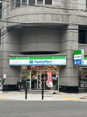 コンビニ　ファミリーマート 新町三丁目店（コンビニ）まで91m