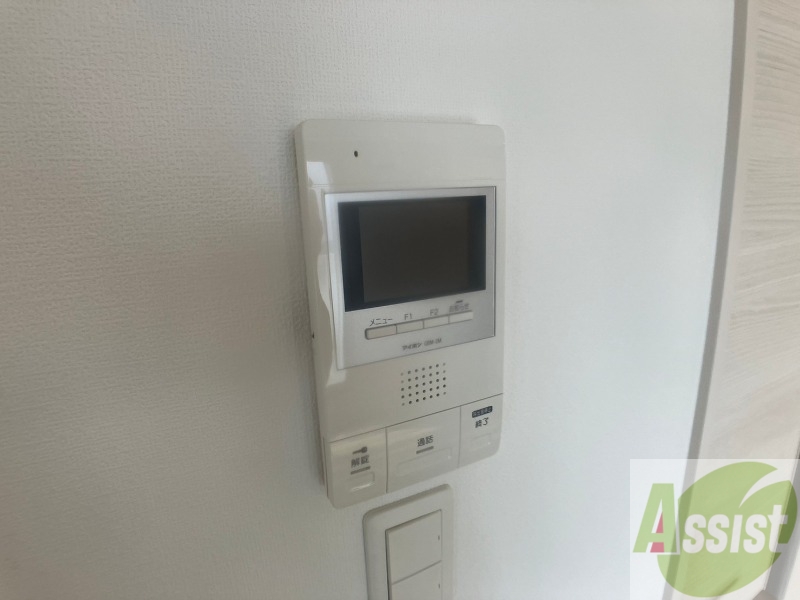 セキュリティ　ＴＶモニター付インターホンです。来客者の顔が見えるので安心！