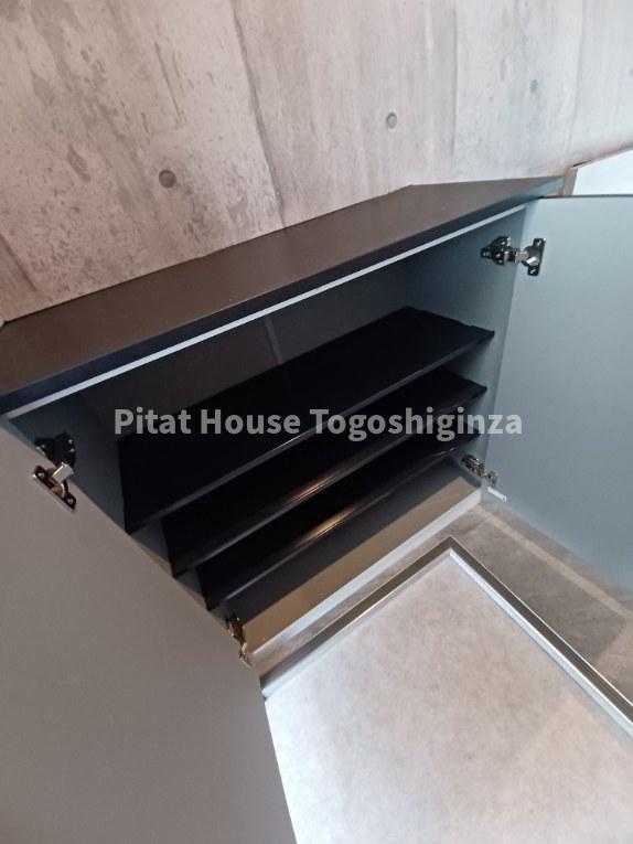 玄関　内装デザイナーズ仕様のフルリノベーション♪