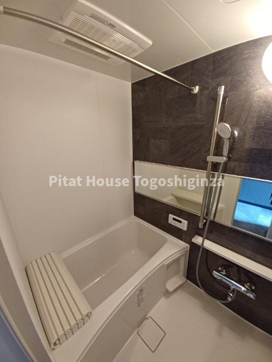 バス・シャワールーム　浴室換気乾燥機付き♪