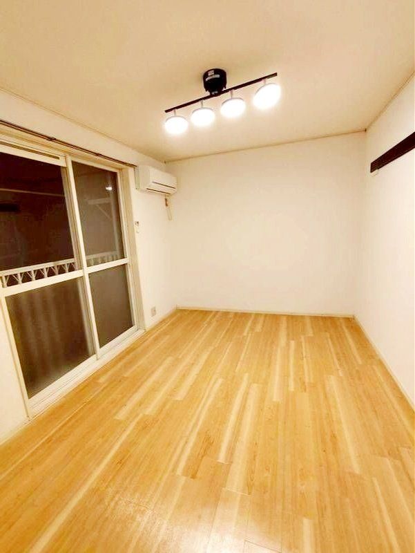 居室・リビング　★南向き洋室★