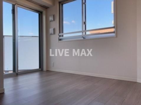 居室・リビング　別号室参考写真