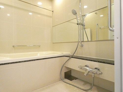 バス・シャワールーム　日々の疲れを癒すお風呂付です