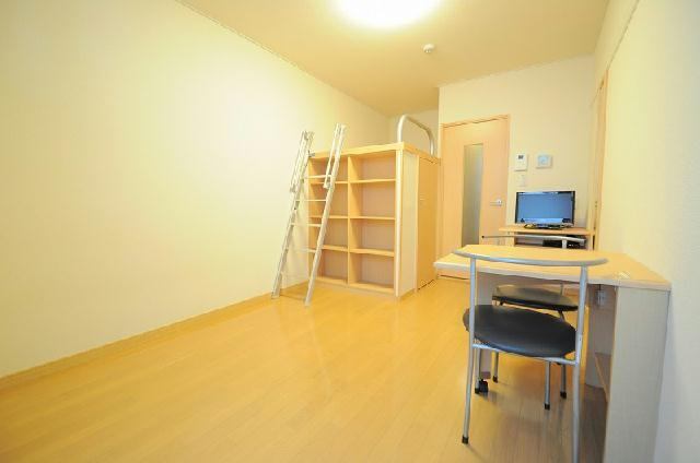 居室・リビング　フローリング