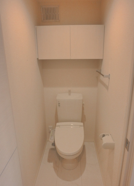 トイレ　温水洗浄便座