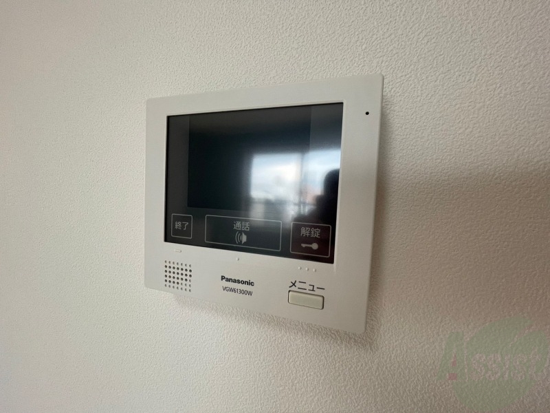 セキュリティ　ＴＶモニター付インターホンです。来客者の顔が見えるので安心！