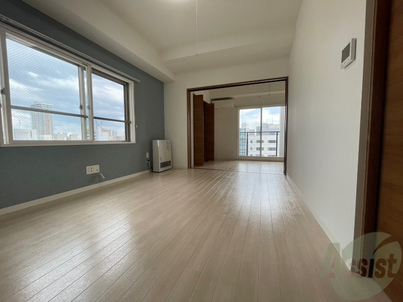 居室・リビング　広くてキレイなお部屋が広がっていて、充実した生活が送れそう。