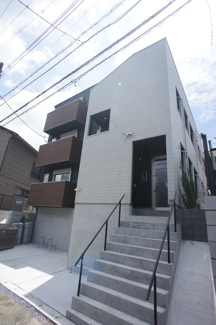 建物外観　2022年7月完成