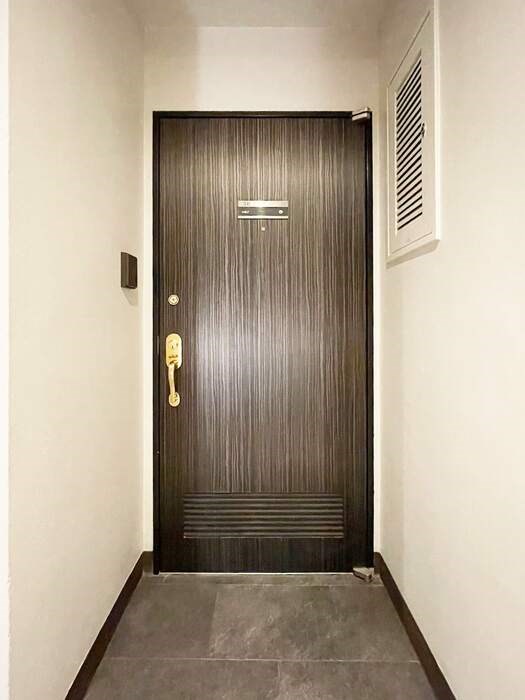 玄関　※参考写真※