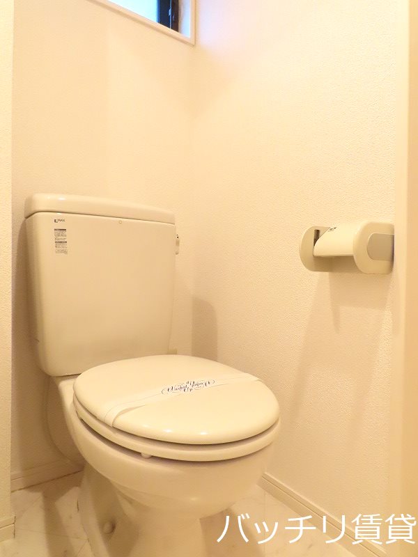 トイレ　画像はイメージの為、色や間取りが若干異なりますが、現況を優先