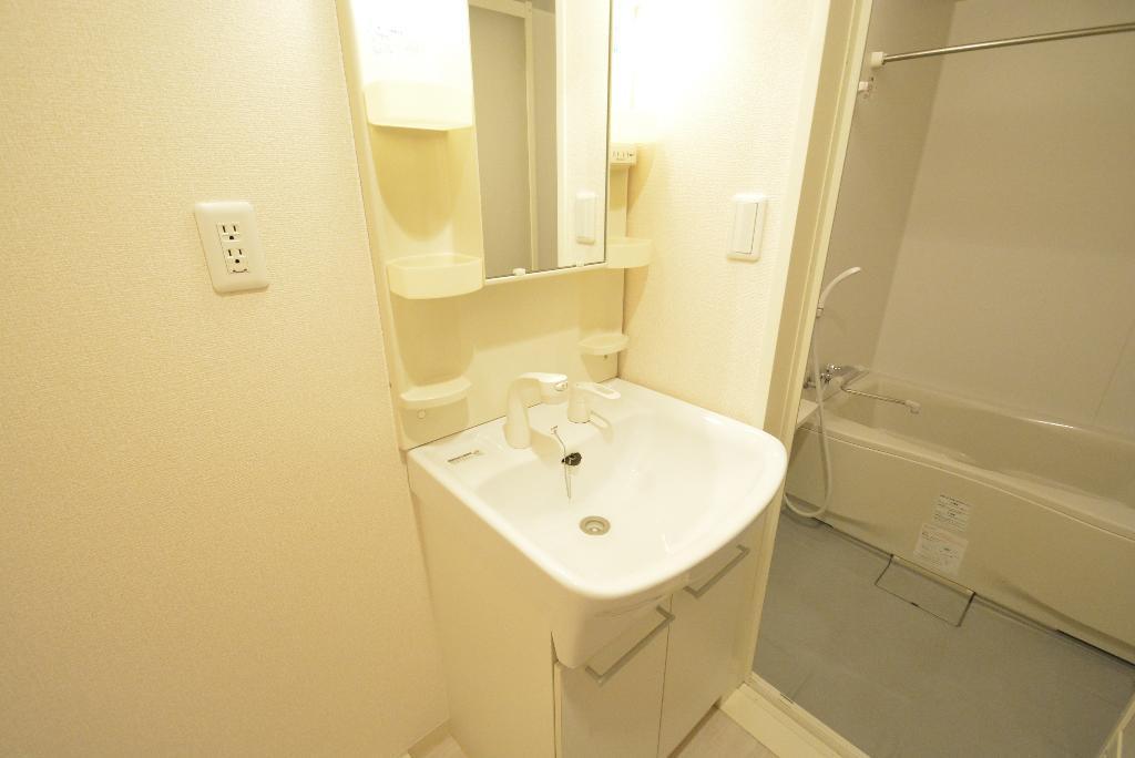 洗面設備　洗髪洗面化粧台