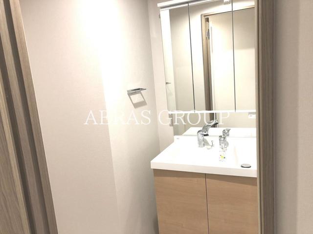 洗面設備　別部屋参考。