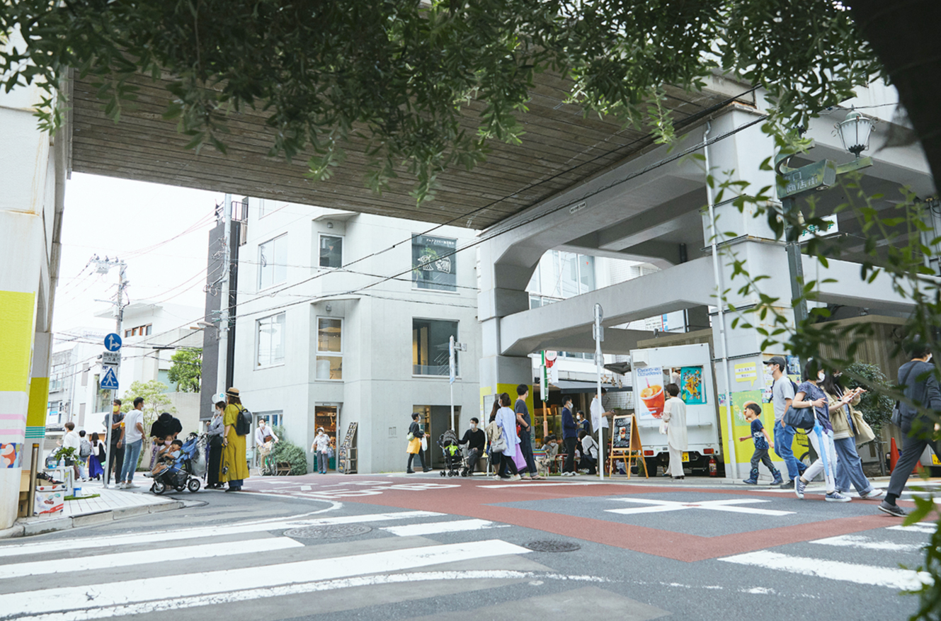 ショッピングセンター　GAKUDAI　KOUKASHITA（ショッピングセンター）まで741m