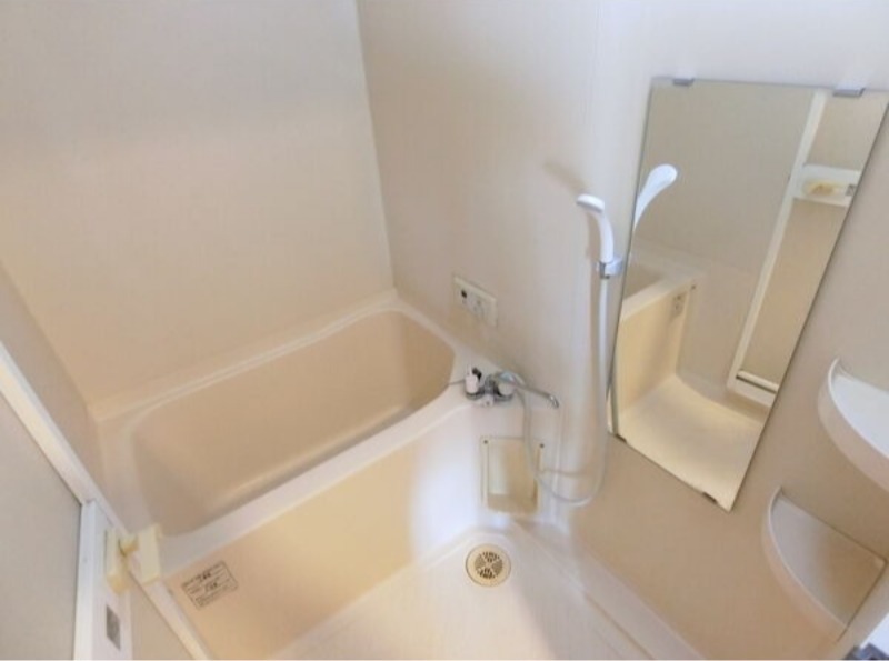 バス・シャワールーム　図面と現状に相違がある場合には現状を優先