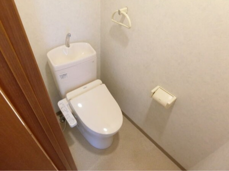 トイレ　図面と現状に相違がある場合には現状を優先