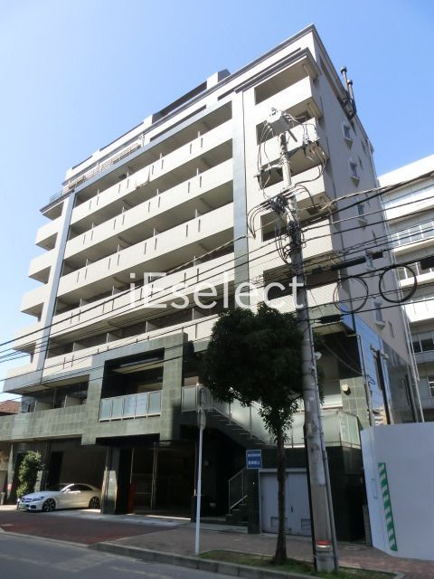 建物外観　外壁タイル張りのマンション