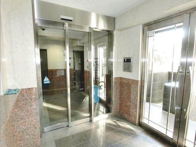 セキュリティ　オートロック完備