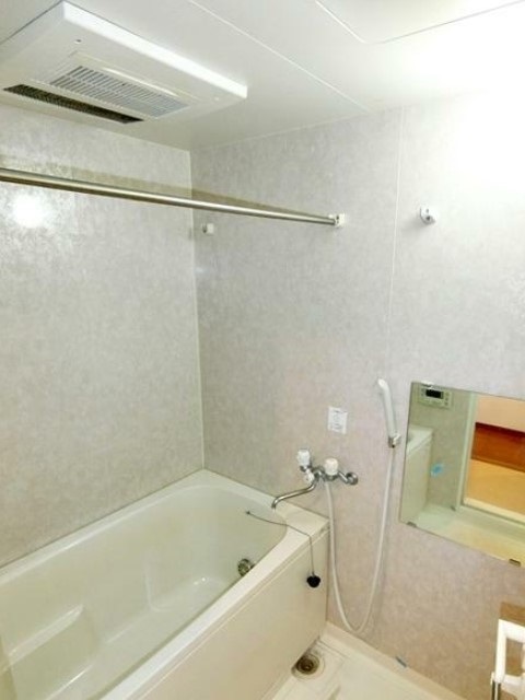 バス・シャワールーム　バスルーム