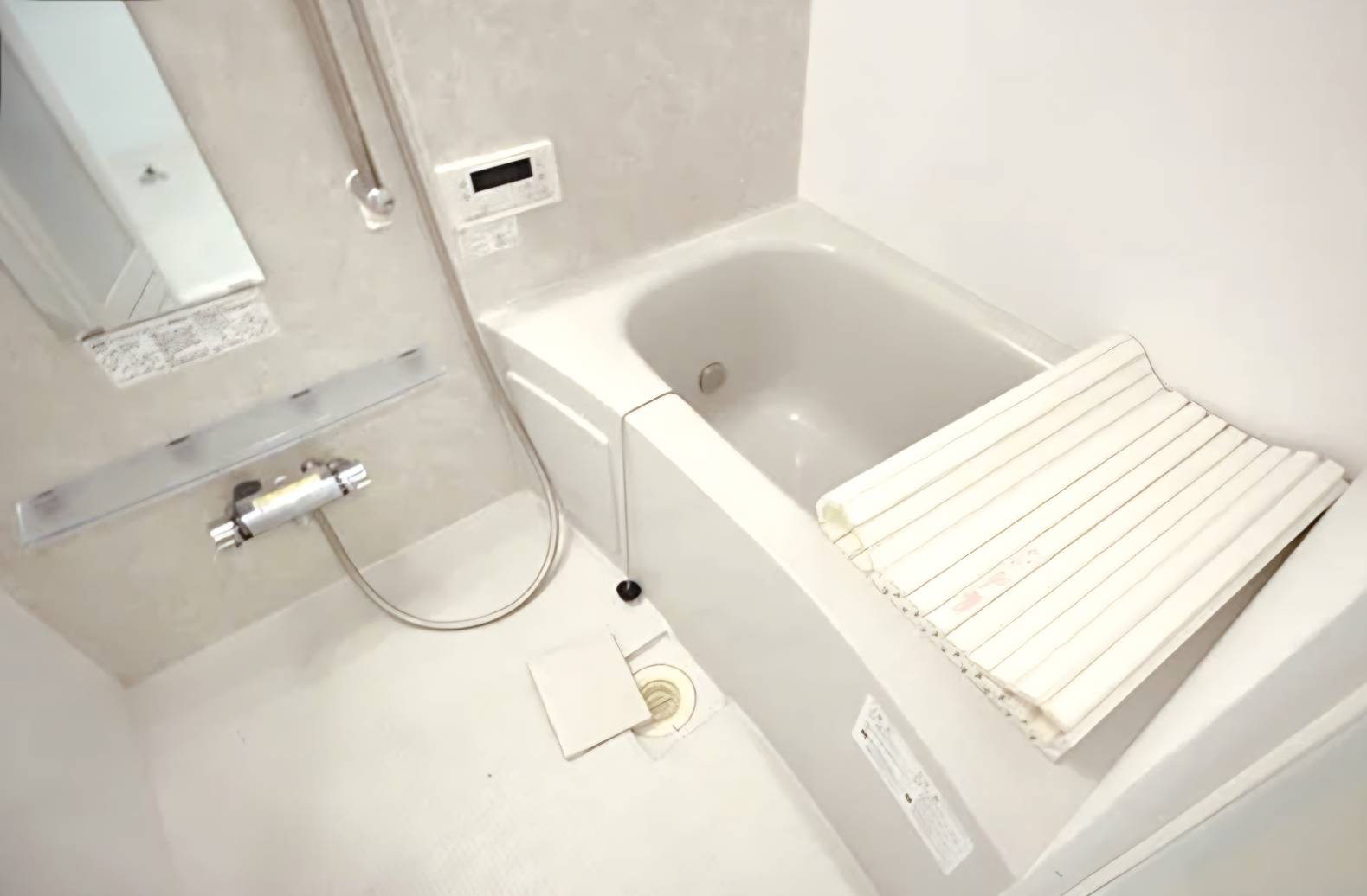 バス・シャワールーム　風呂