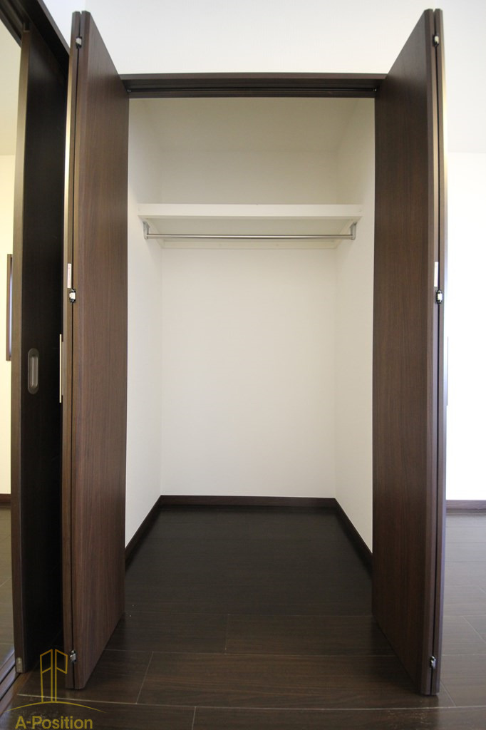 収納　プルミエール南本町