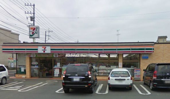 コンビニ　★セブンイレブン★（コンビニ）まで731m