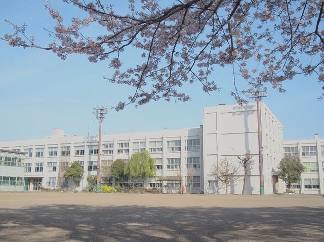 スーパー　★大和市立北大和小学校★（スーパー）まで373m