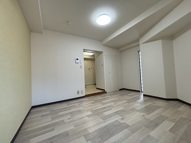 居室・リビング　別部屋参考写真です