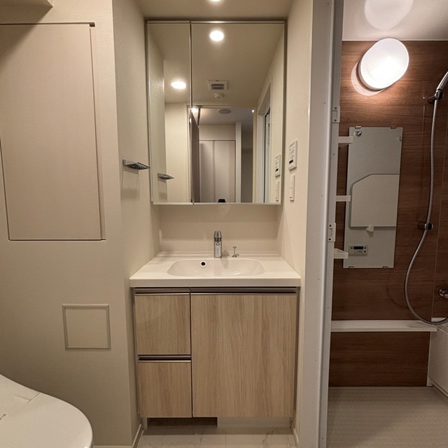 洗面設備　※写真は同タイプ住戸です。