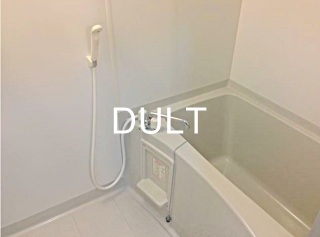 バス・シャワールーム　バスルームです。