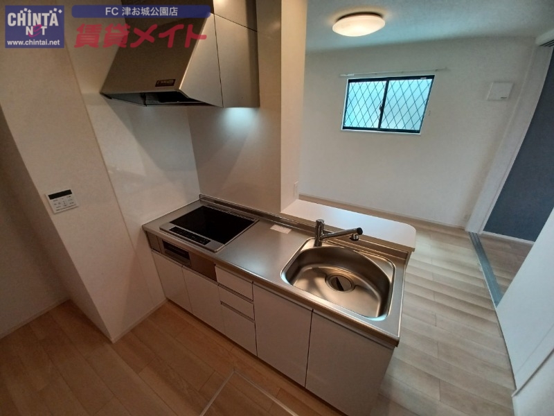 キッチン　同型参考写真