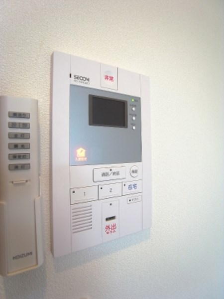 セキュリティ　SECOM導入済みです。(同施工会社の別部屋の写真)