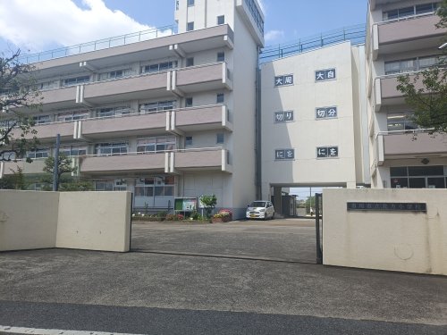 小学校　市川市立北方小学校（小学校）まで692m