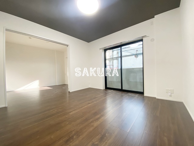 居室・リビング　開放感のあるゆったりとしたお部屋です♪