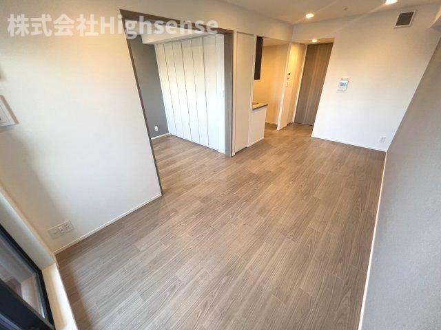 居室・リビング　こちらの居間で趣味の時間をお楽しみください