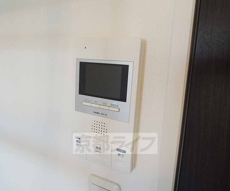 セキュリティ　顔確認可能