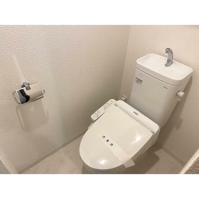 トイレ　別部屋同間取