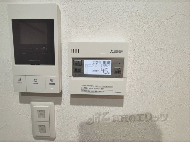 その他設備　給湯器リモコン